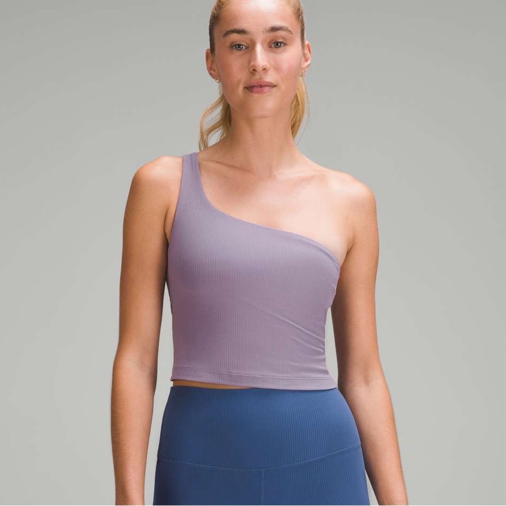 Lululemon Ribbed Asymmetrical yoga tank top - size 4